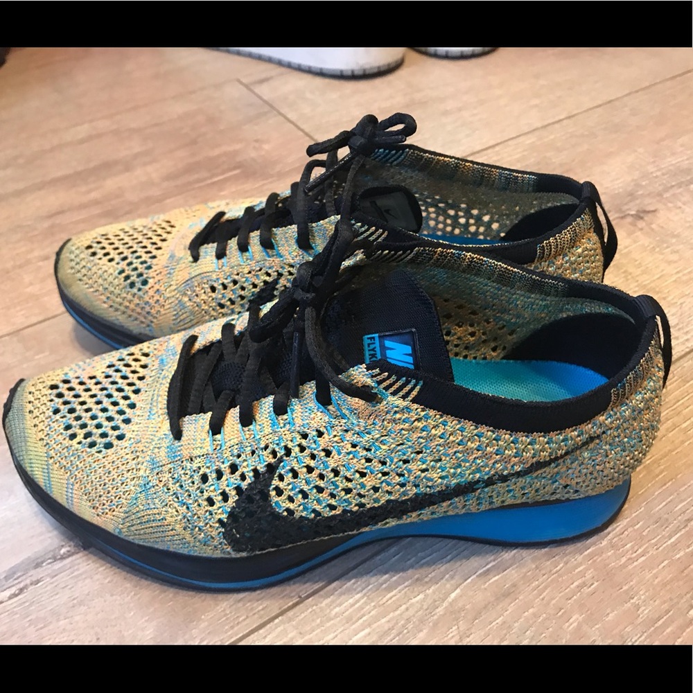 Nike flynit racers